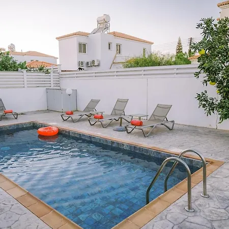 Costa Cornelia Homes Ajía Nápa